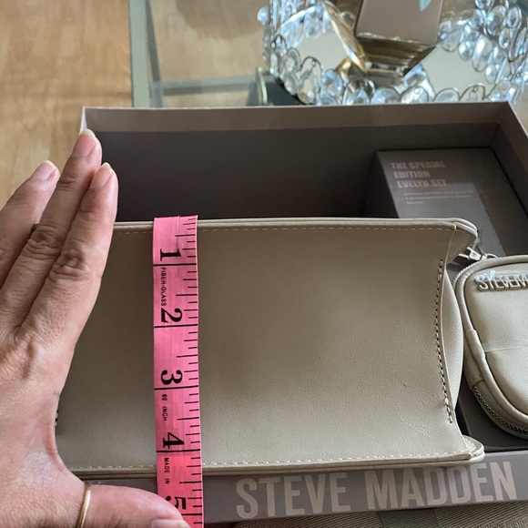 STEVE MADDEN TIMELESS TAUPE THE SPECIAL EDITION EVELYN SET - Picture 8 of 8